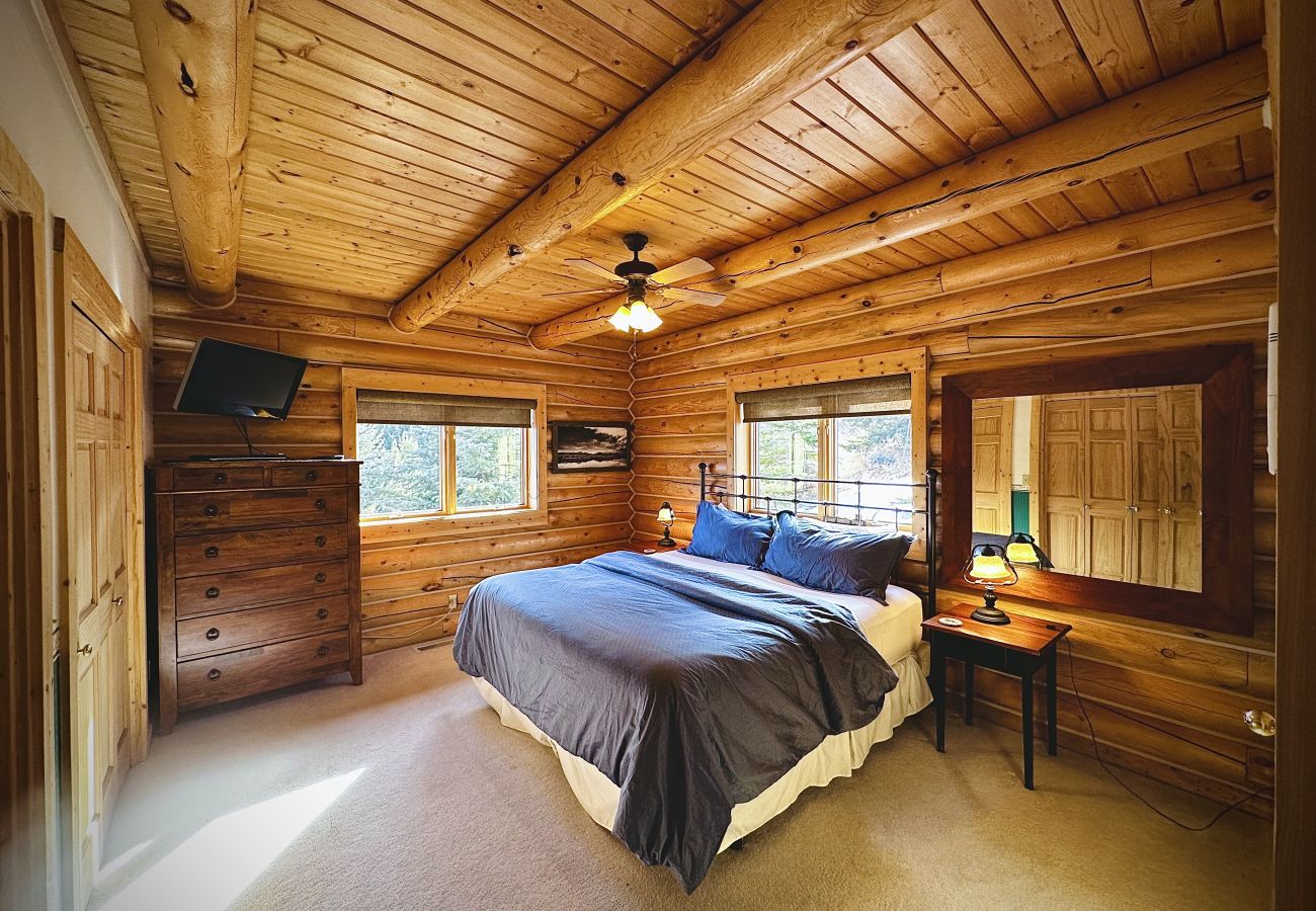 Cabin in Red Lodge - Palisade Pines